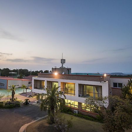 Jeju Youth Hostel Bagian luar foto