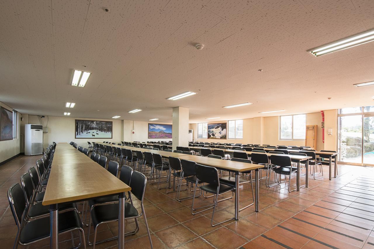 Jeju Youth Hostel Bagian luar foto