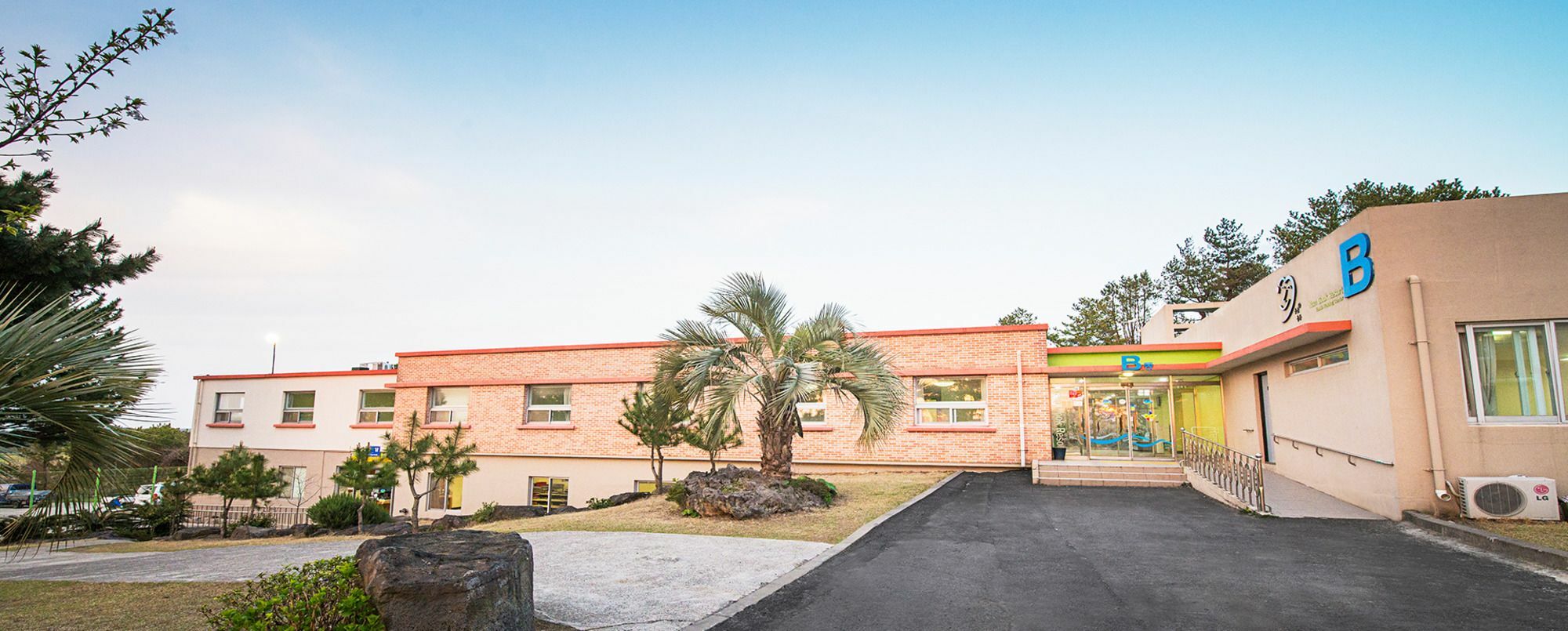 Jeju Youth Hostel Bagian luar foto
